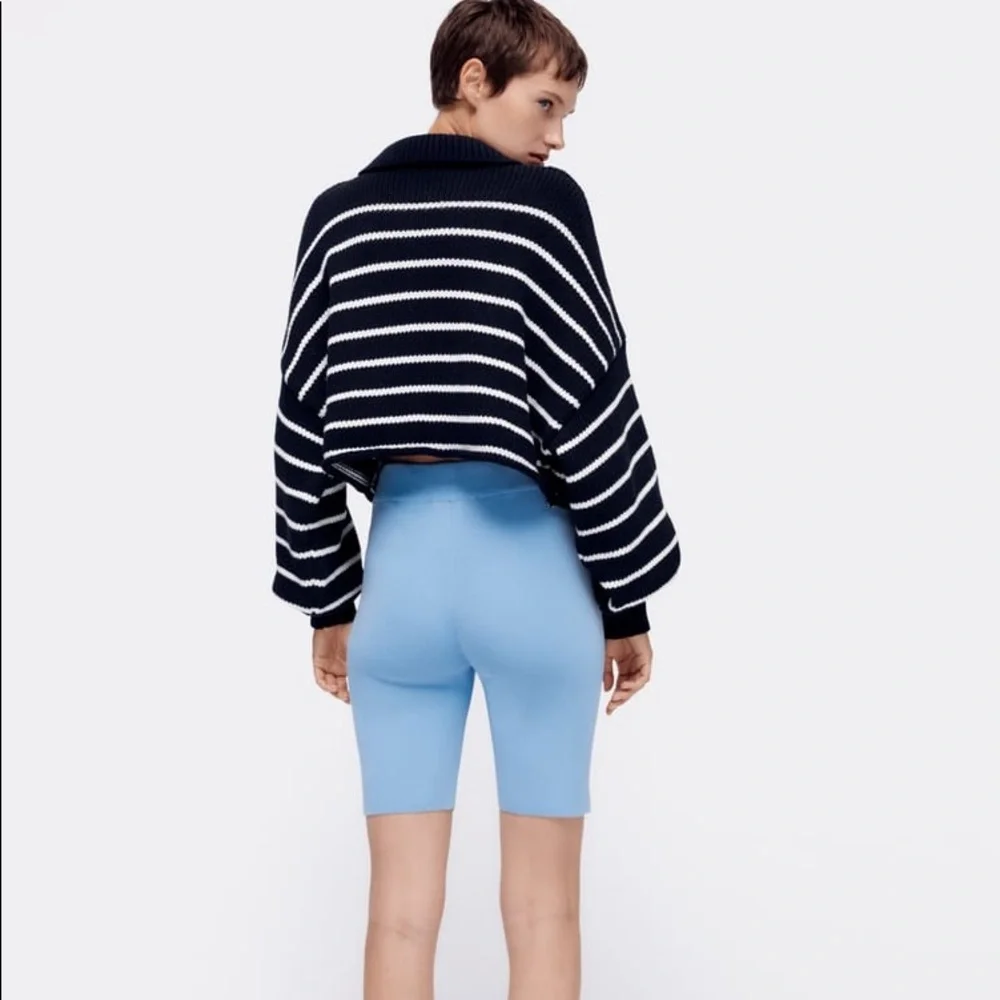 Zara Crop Sweater - Picture 6 of 11